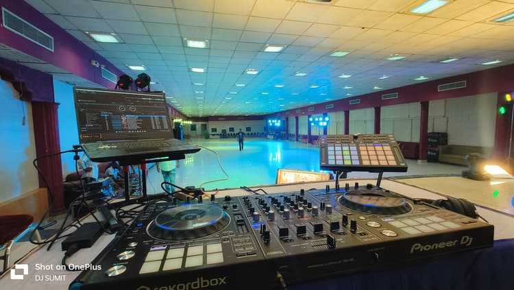DJ SUMIT image 1