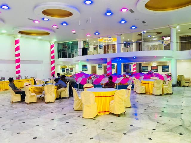 Gallery Image 1