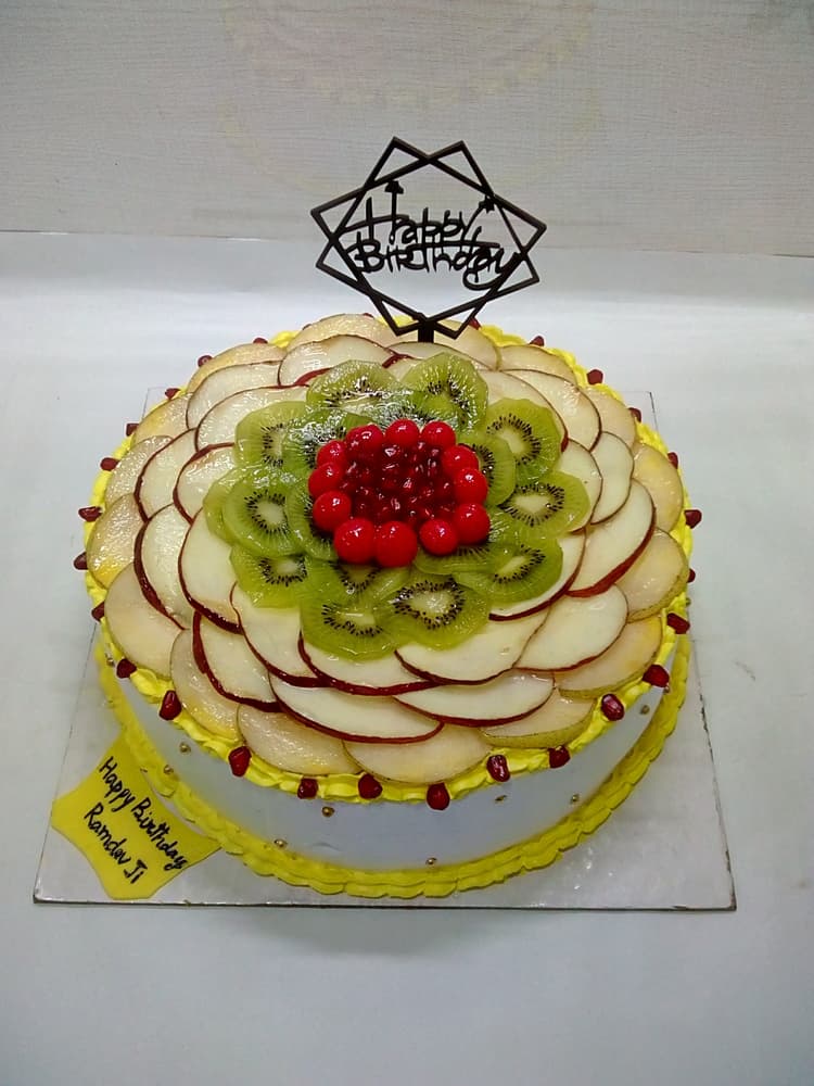 JUST CAKES image 7